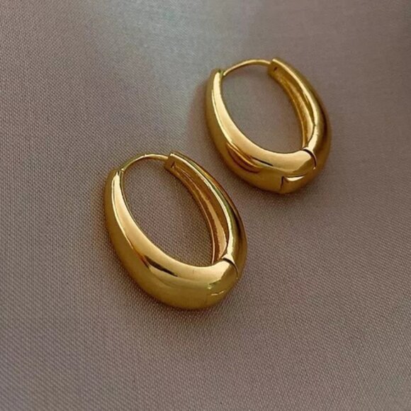 Affordable Fashion Finds Jewelry - Oval shape Hoop earrings